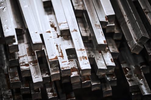 Chamfering, centering or planning