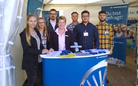 Andernach & Bleck at SIHK Aapprenticeship fair